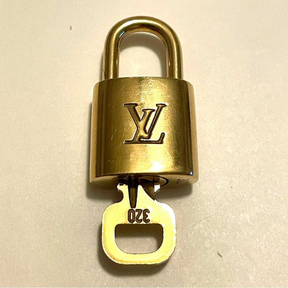 Louis Vuitton Lock and Key #320